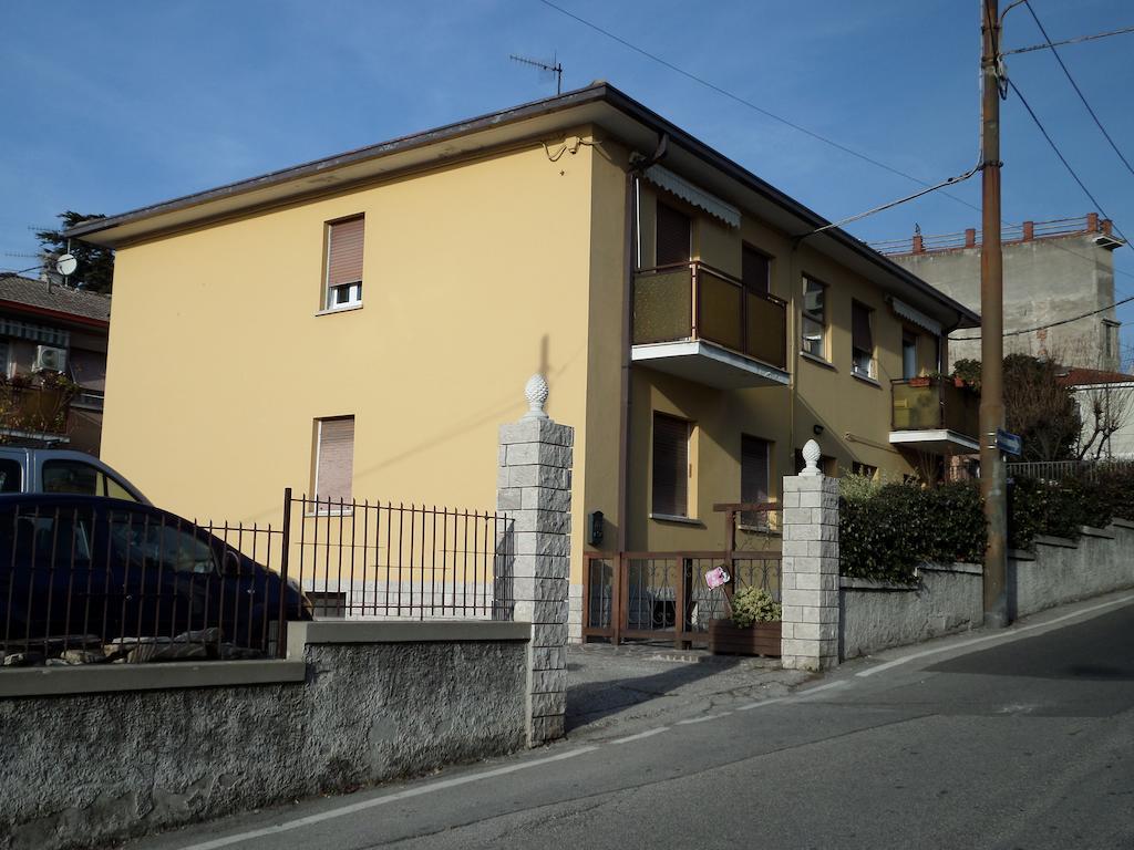 Apartamento Le Rose Trieste Habitación foto