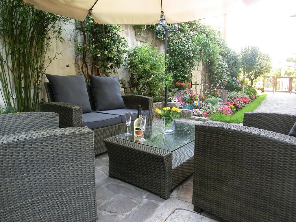 Apartamento Le Rose Trieste Exterior foto